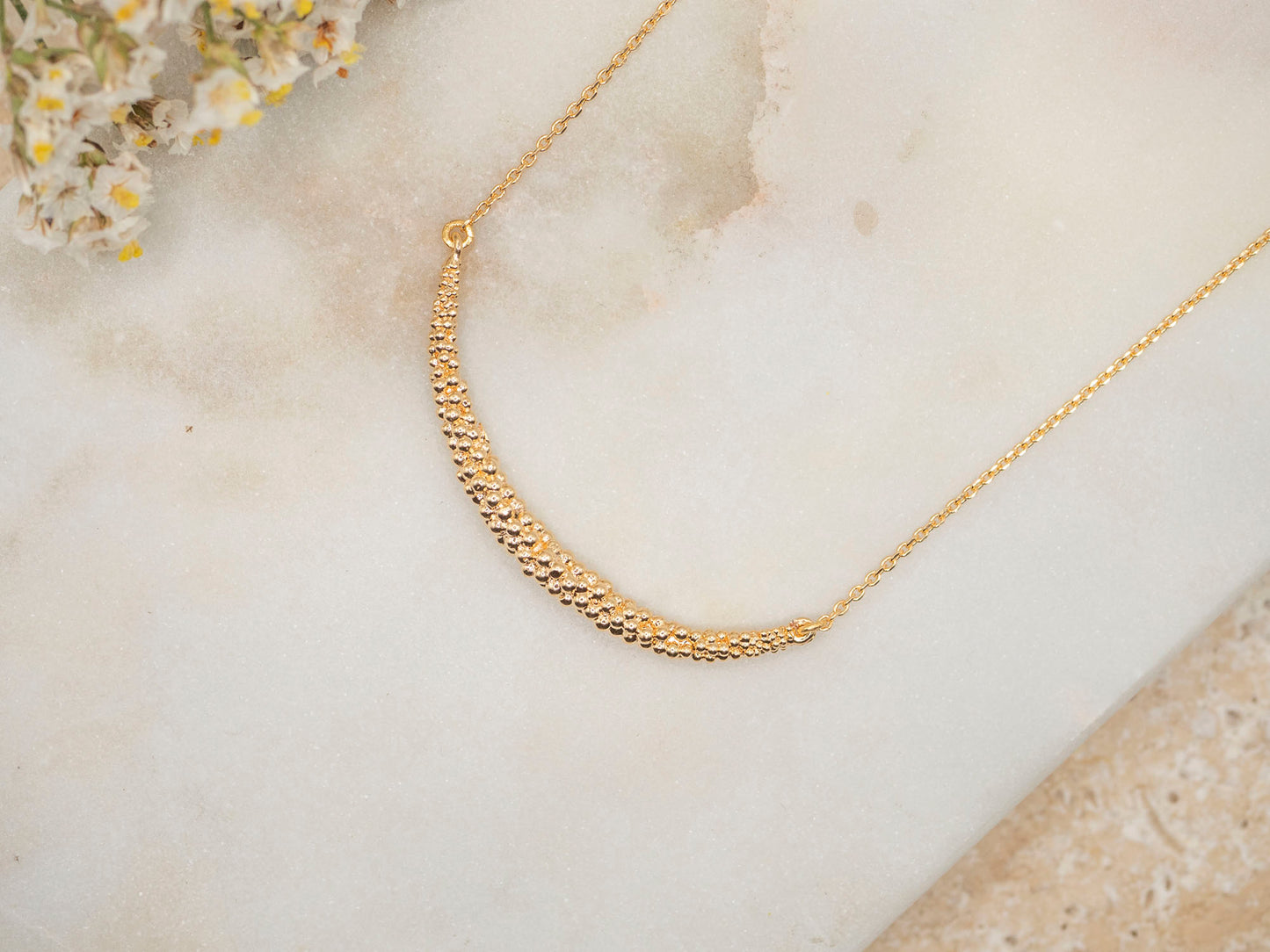 COLLIER SISTA
