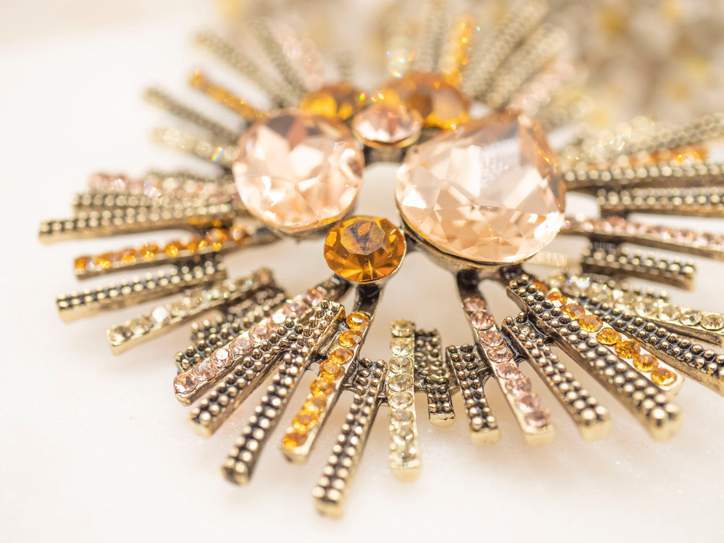BROCHE ELLIA