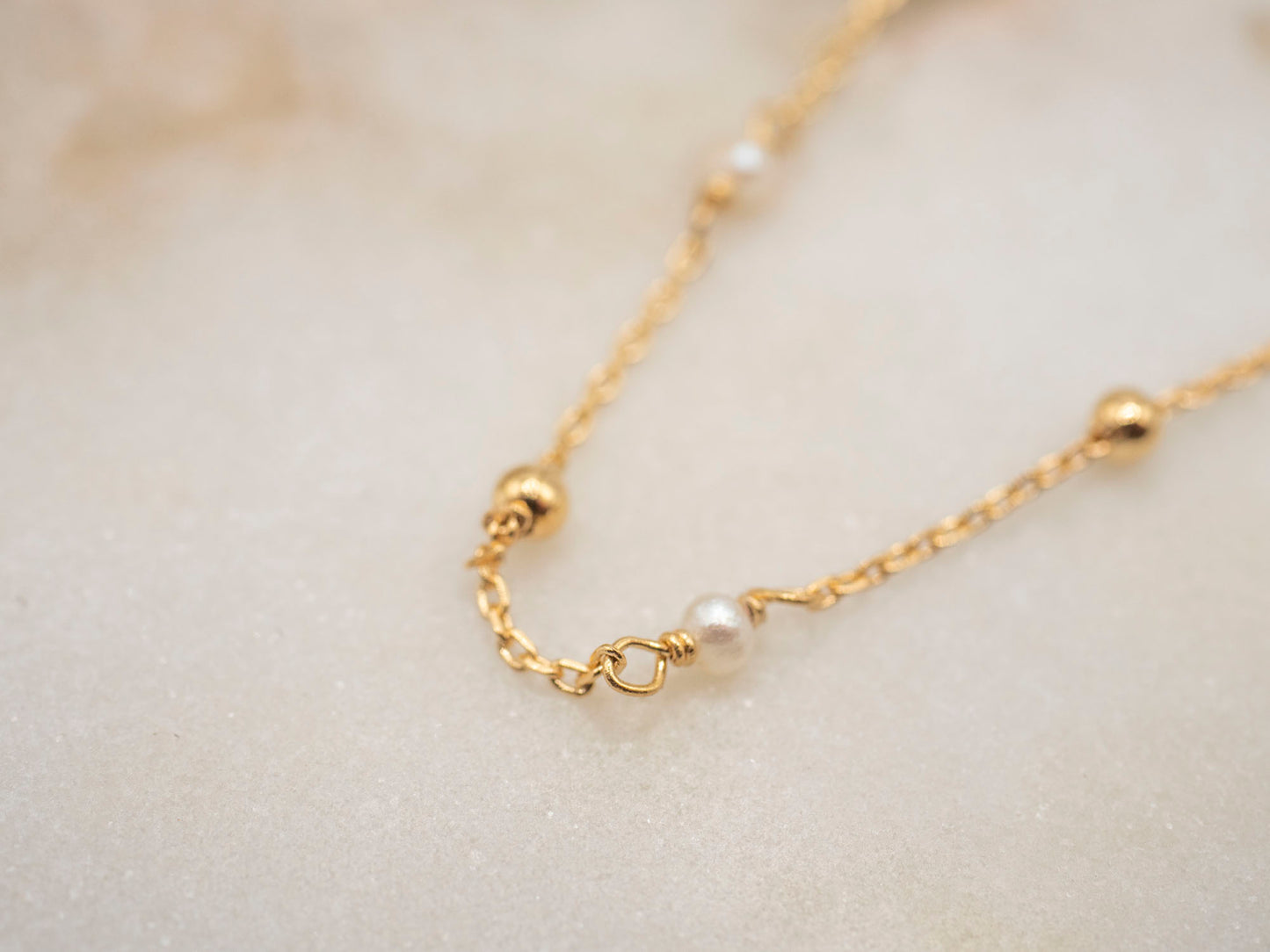 COLLIER SUZIE