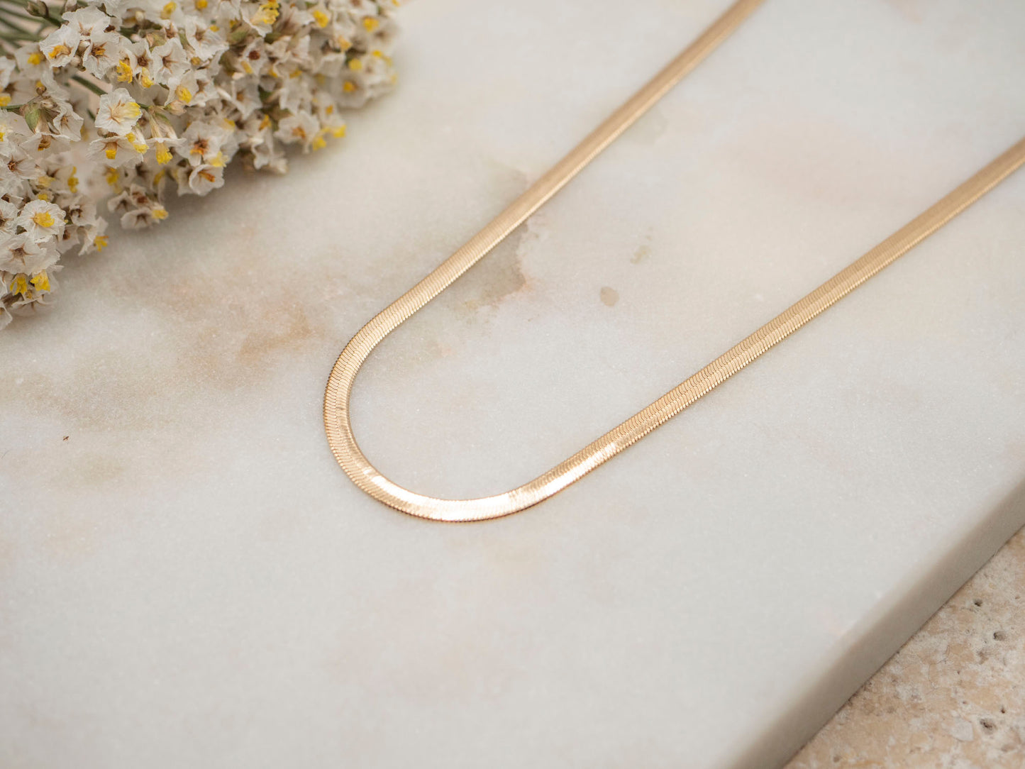 COLLIER HANAE