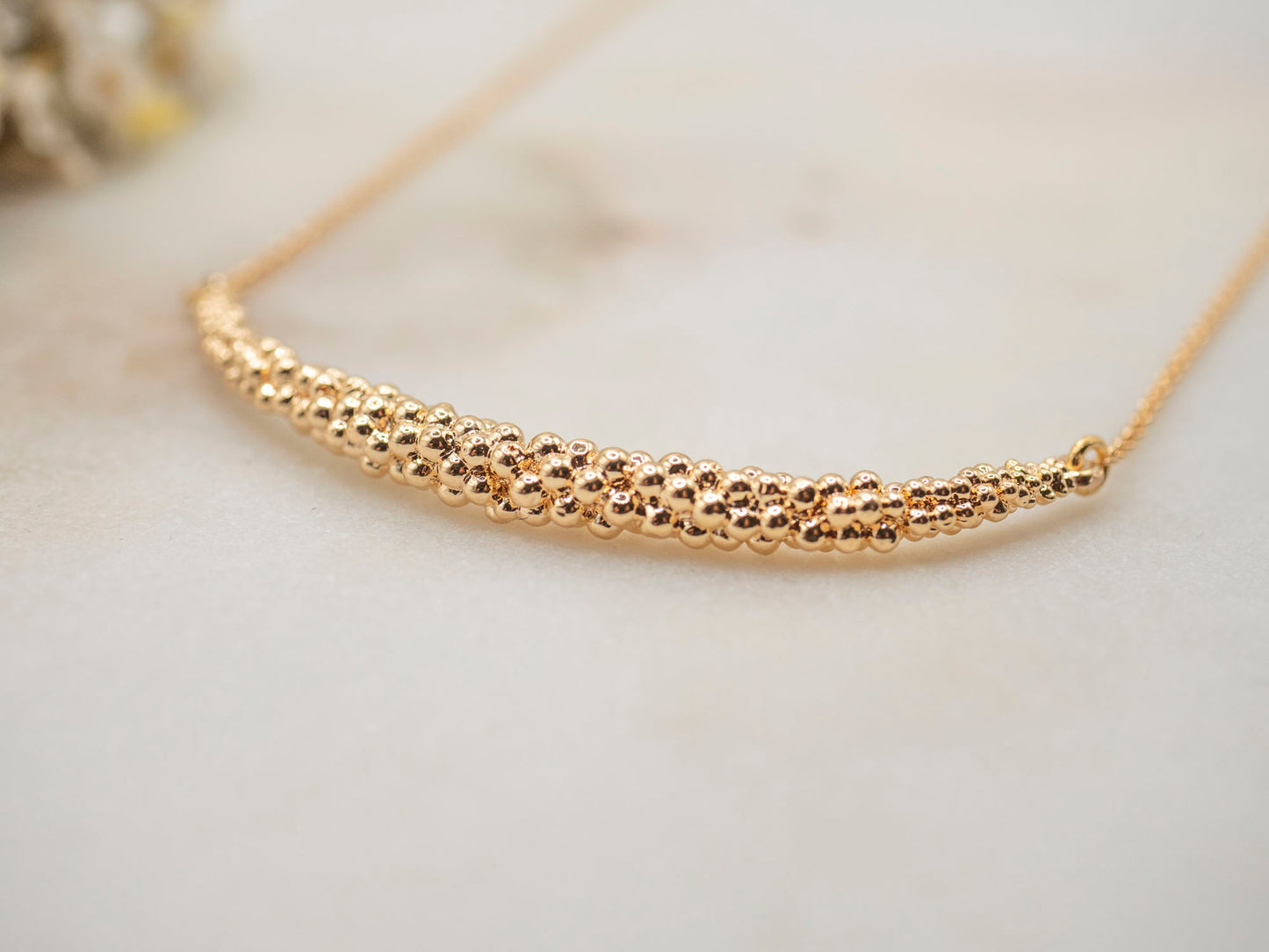 COLLIER SISTA