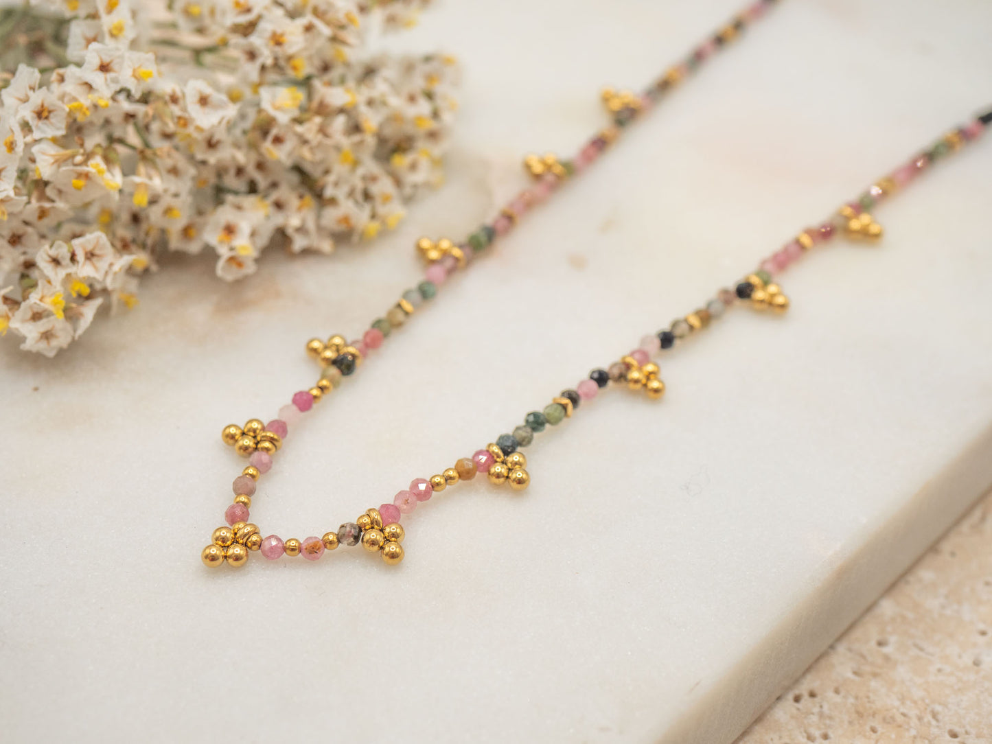 COLLIER AMBER