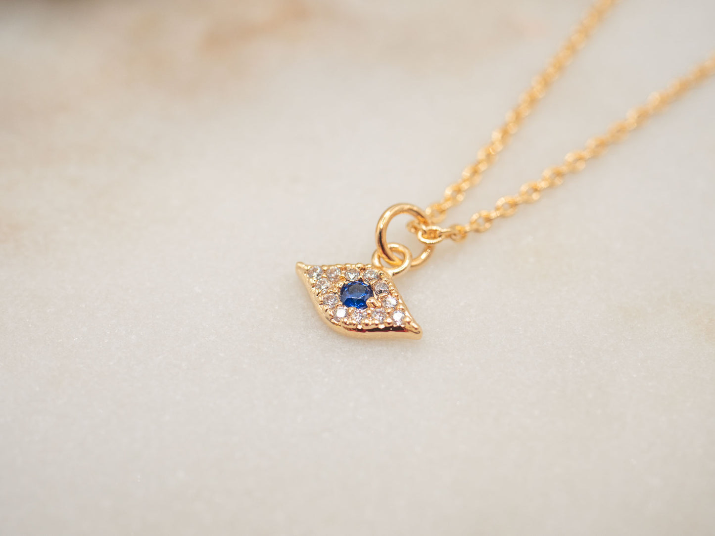 COLLIER LIZA