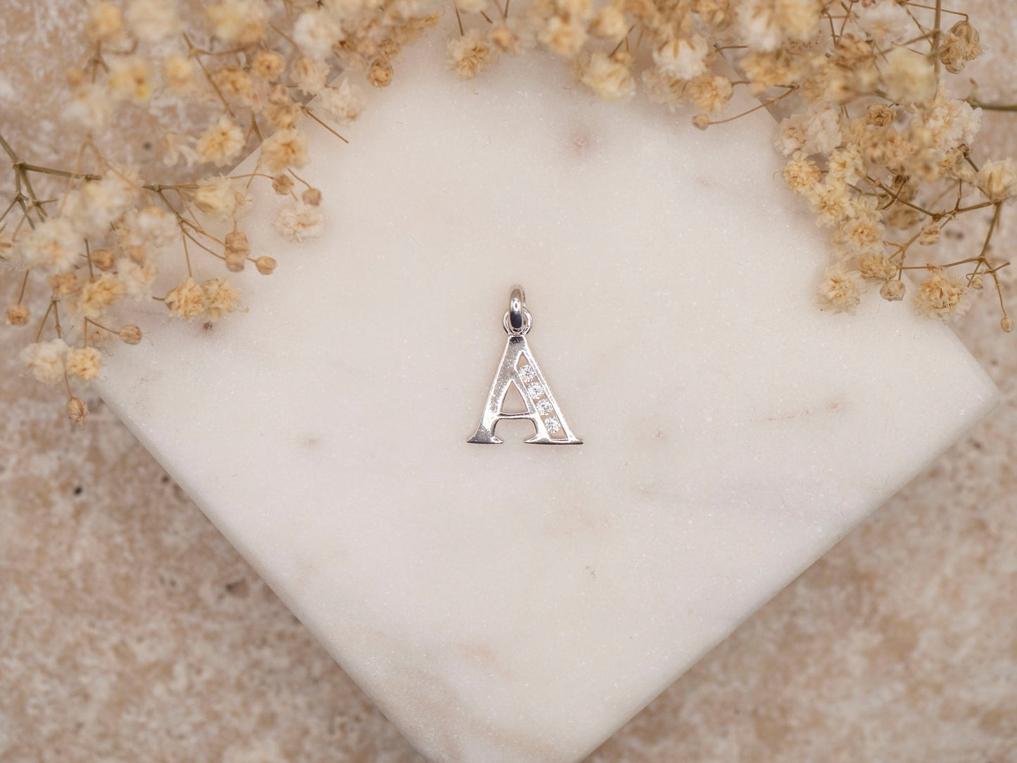 CHARM ALPHABET ARGENT & STRASS