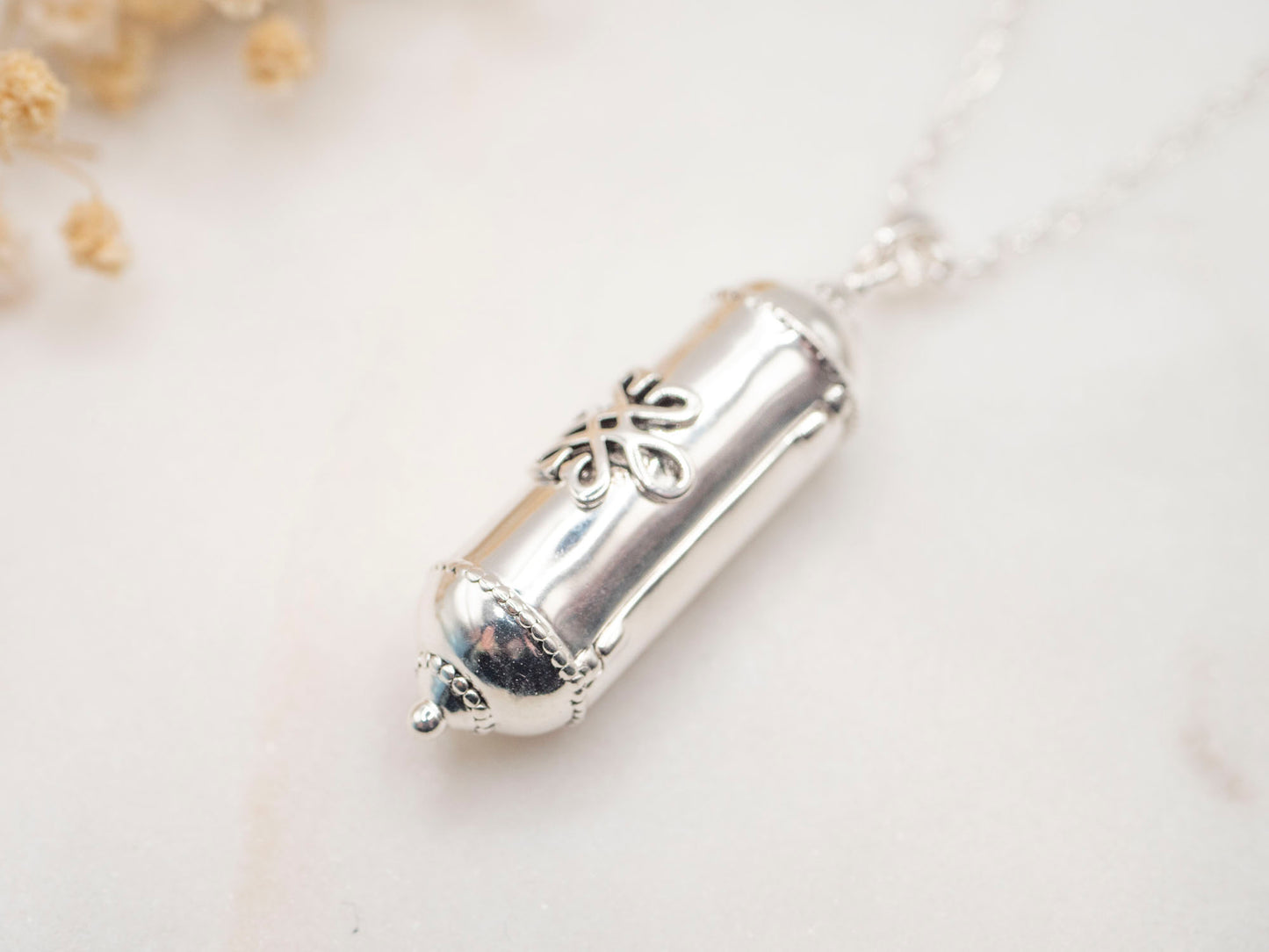 COLLIER RELIQUE