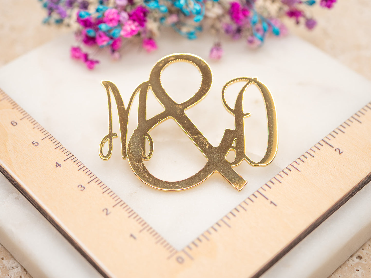 Broche Initiales Dorées