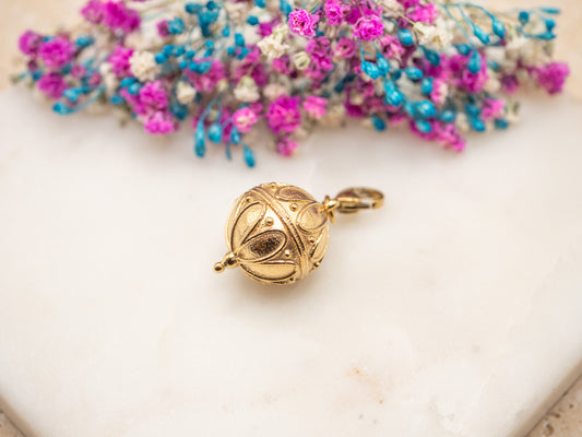 Charm Amulette Elira