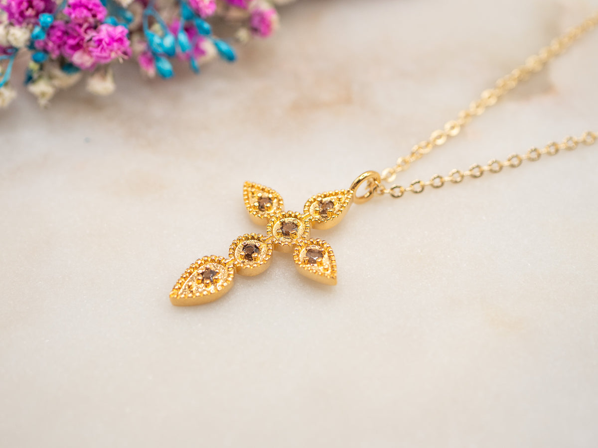 Collier Croix Luvéna