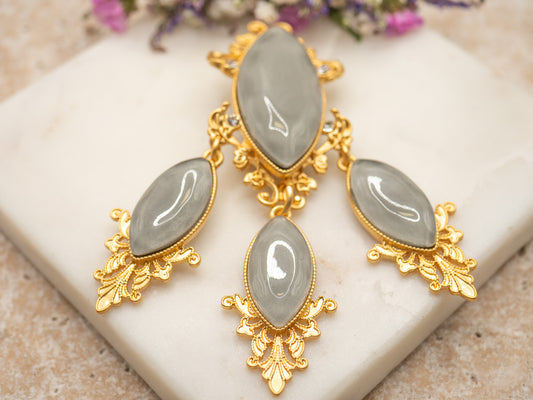 Broche Monarch