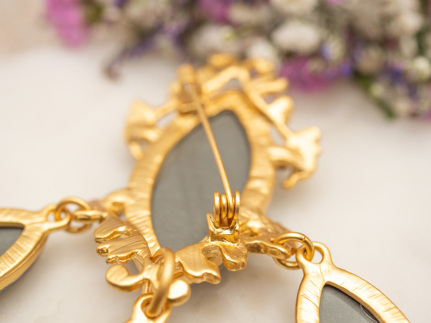 Broche Monarch