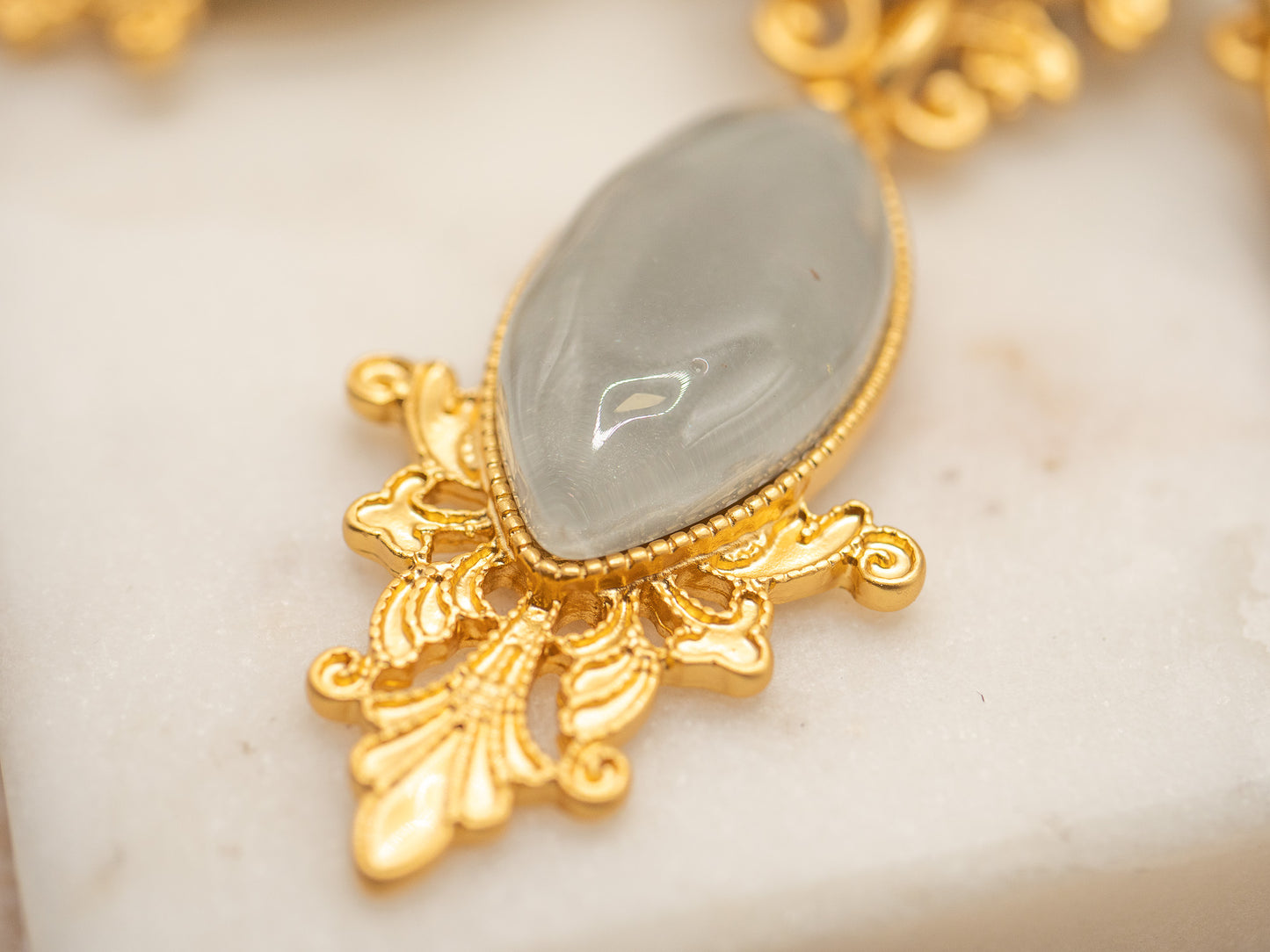 Broche Monarch