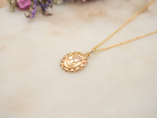 COLLIER CAMELIA
