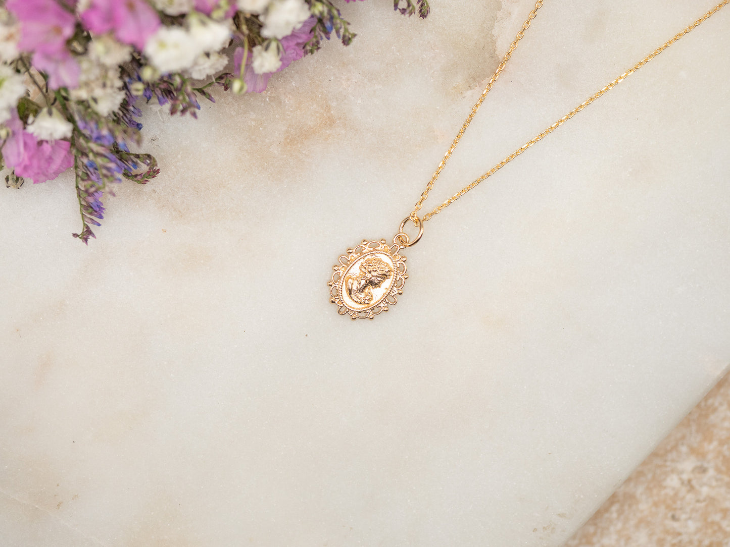 COLLIER CAMELIA