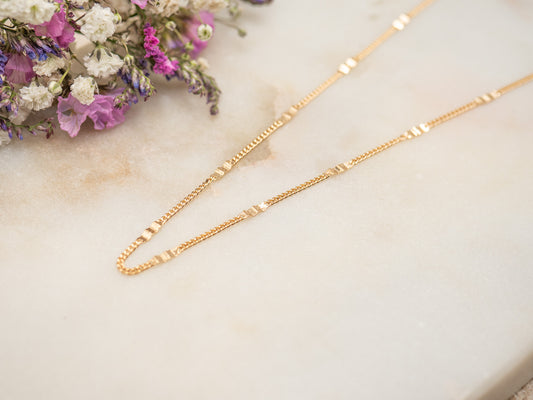 COLLIER ANITA