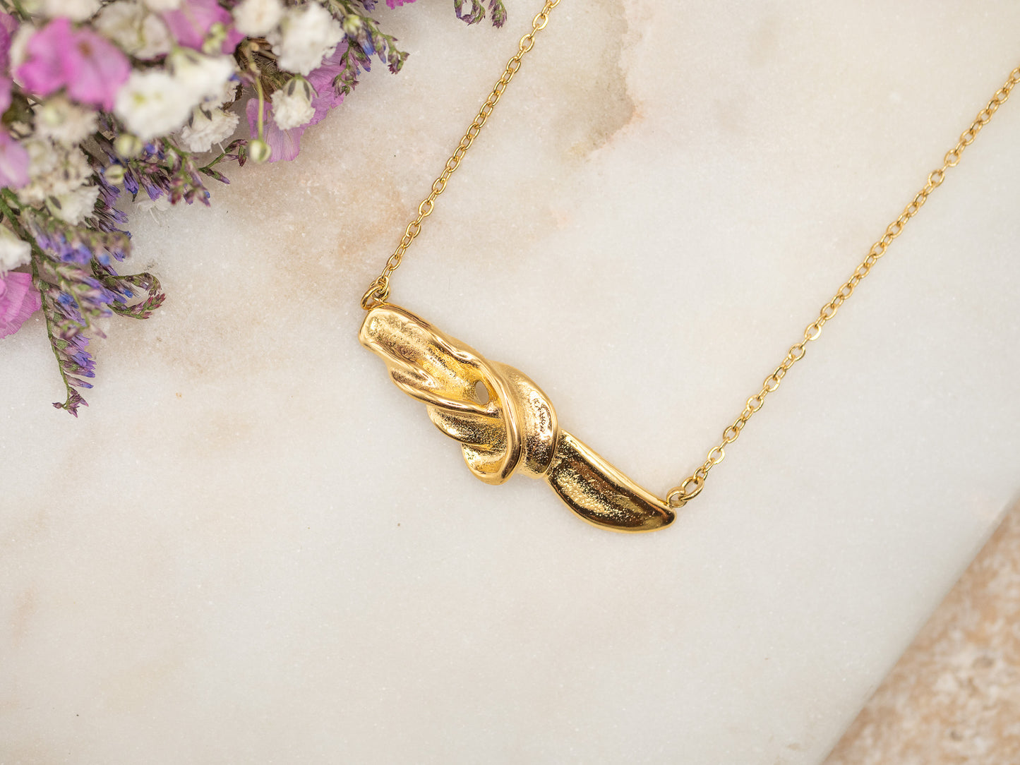 COLLIER DUSTY