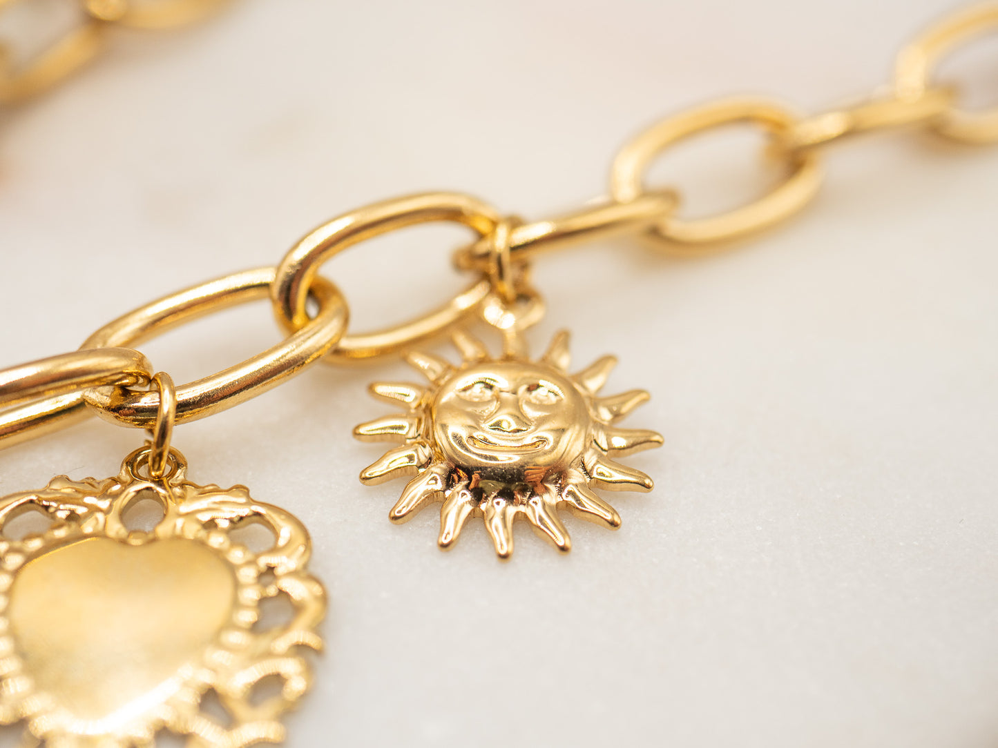 COLLIER SHRIMPTON