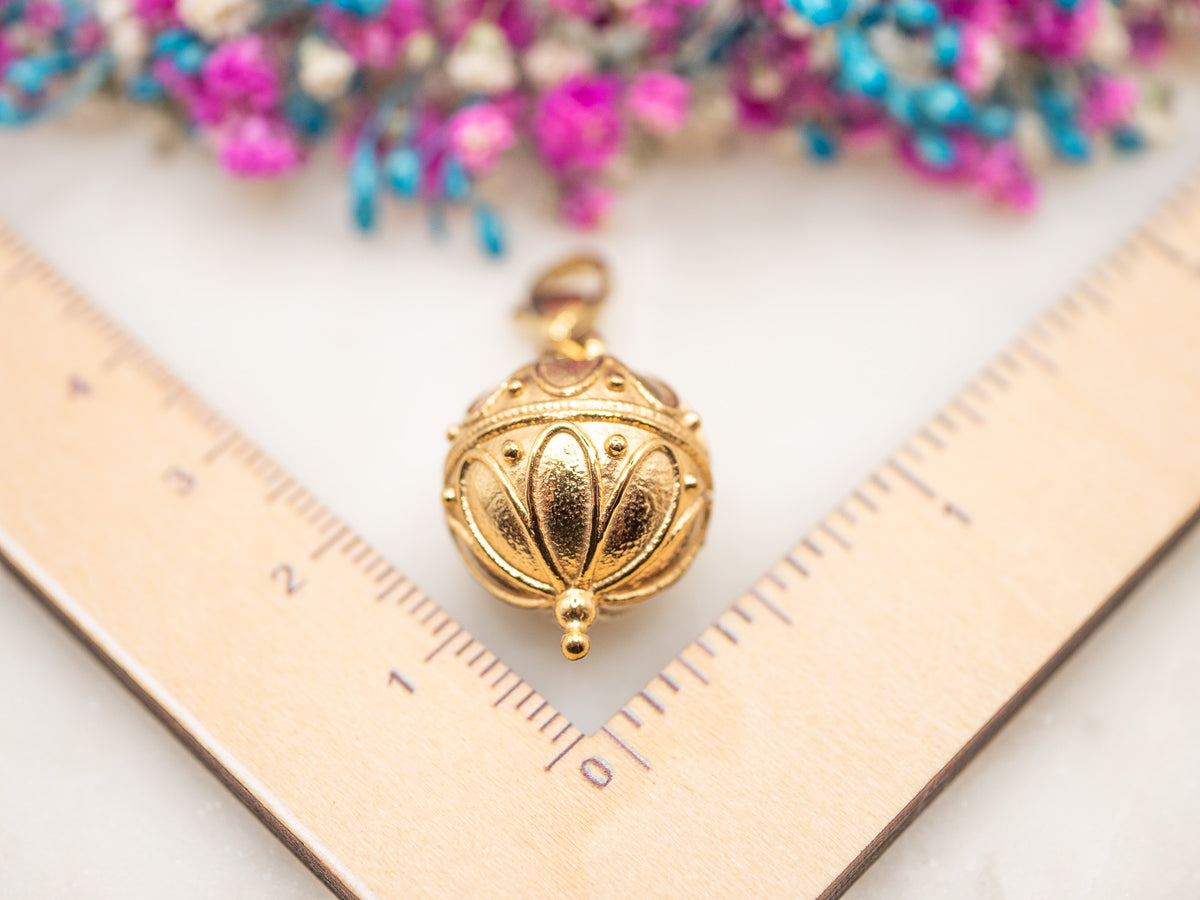 Charm Amulette Elira