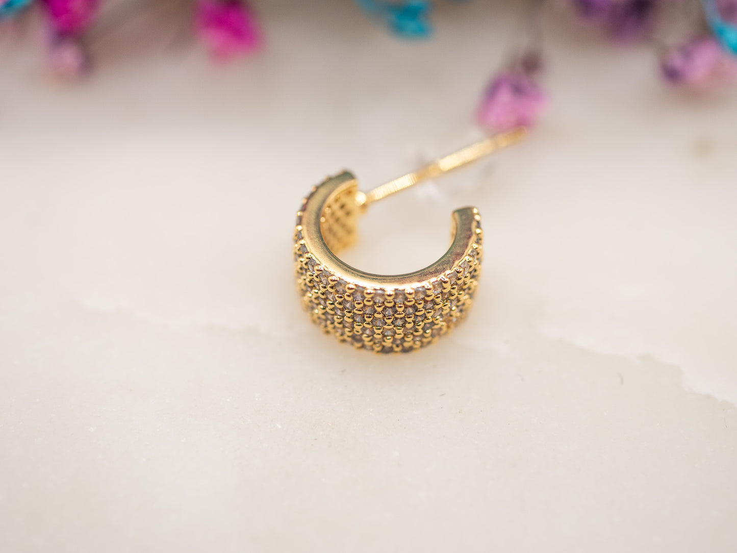Boucle d'oreille uniqueu Clou Sable