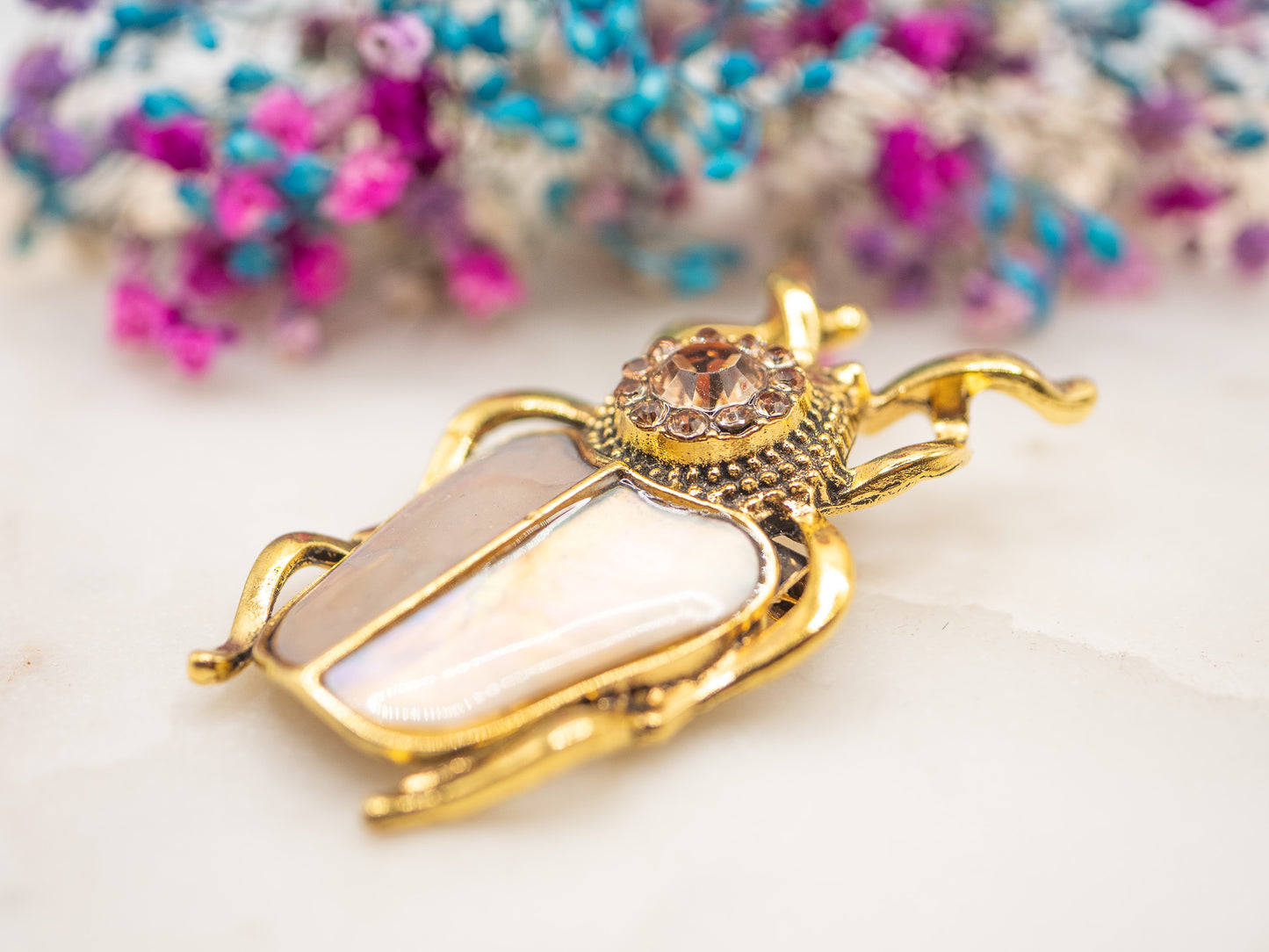 Broche Scarabée Nacré
