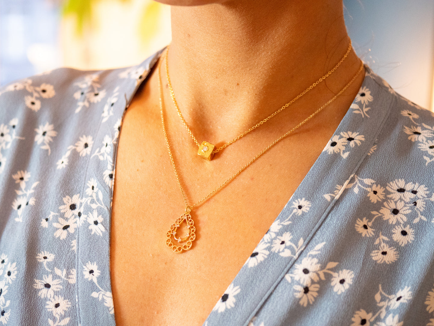 Collier Adela