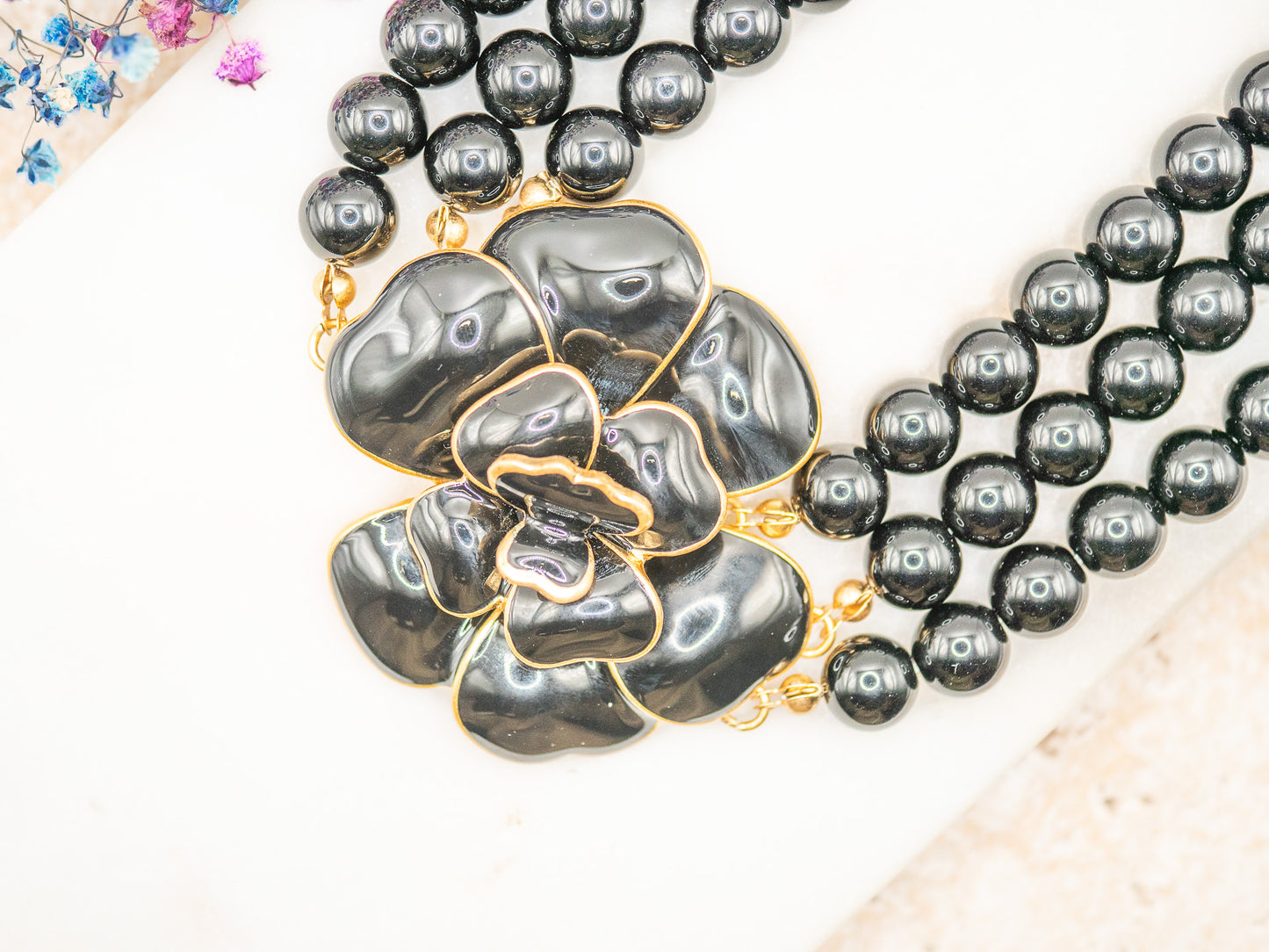 Collier Midnight Camellia