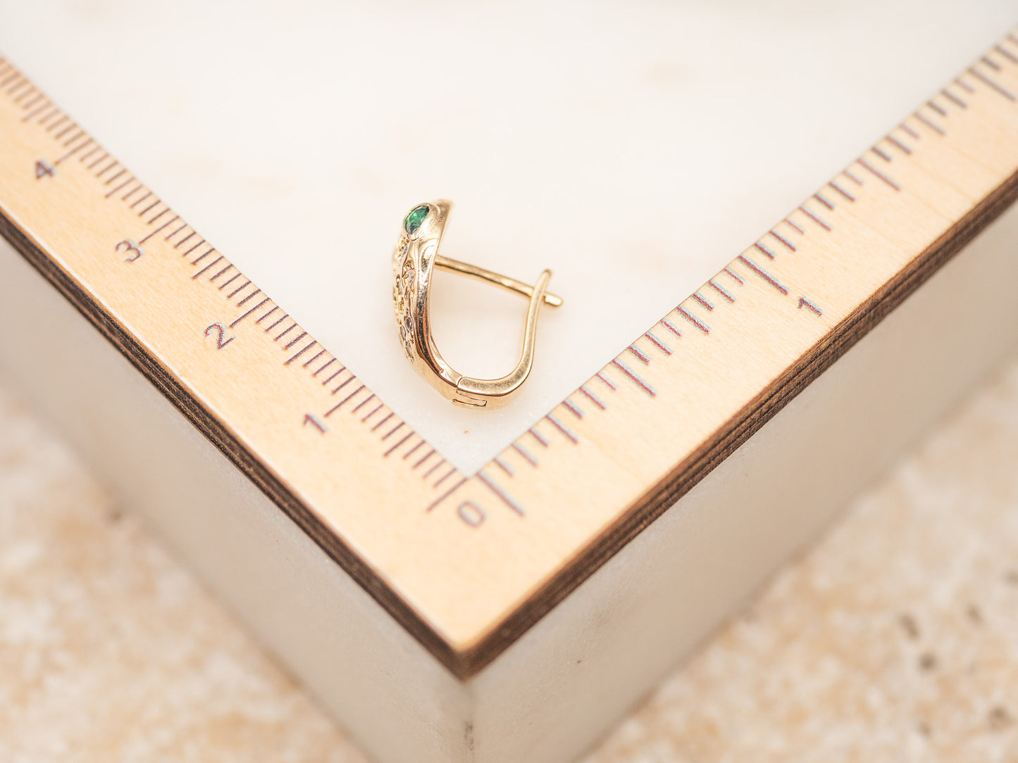 Boucle d'oreille unique Serpent