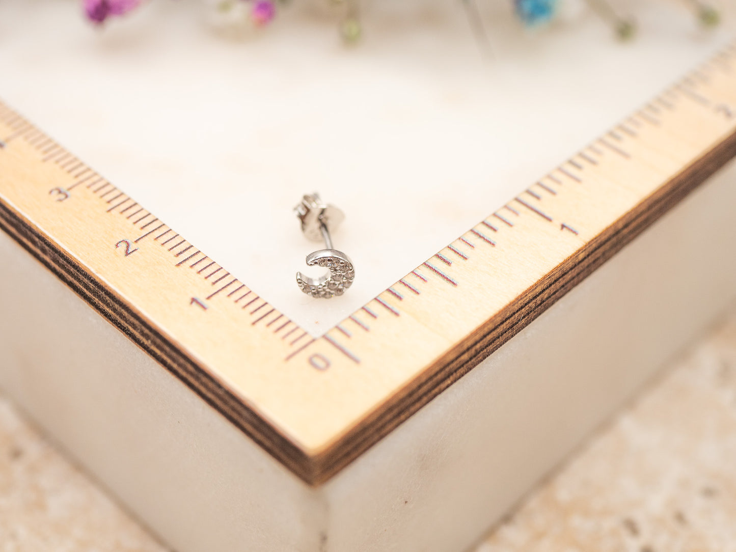 Boucle d'oreille unique Moon