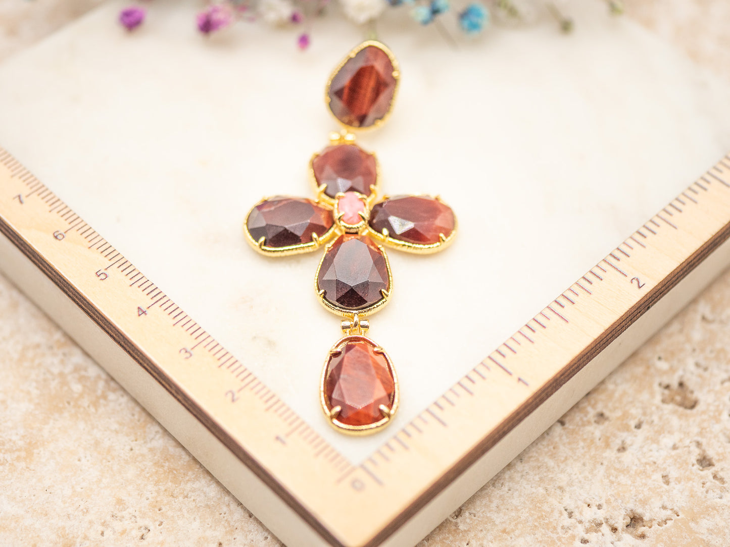 Boucle d'oreille unique Cathedral