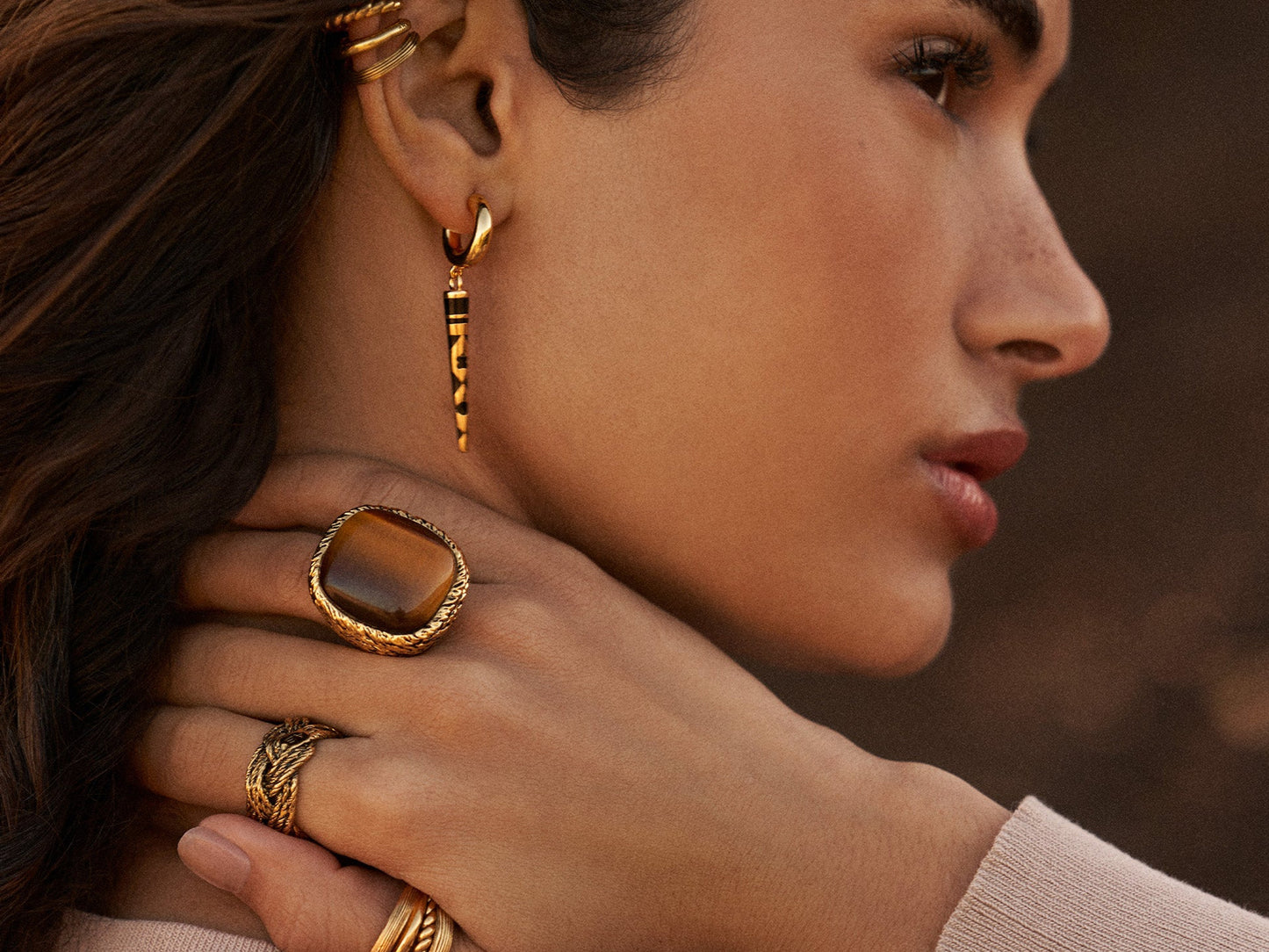 Bijou d'oreille Letaba porté - Aurélie Bidermann