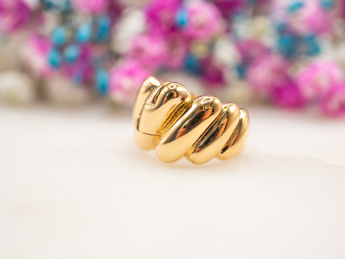 Boucle d'oreille unique Étreinte Solara
